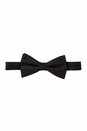 NORDSTROM RACK Dover Solid Pre-Tied Bow Tie