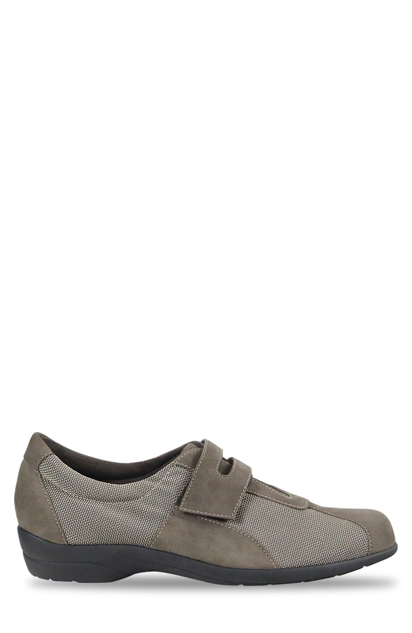 Munro Joliet Sneaker, Alternate, color, 