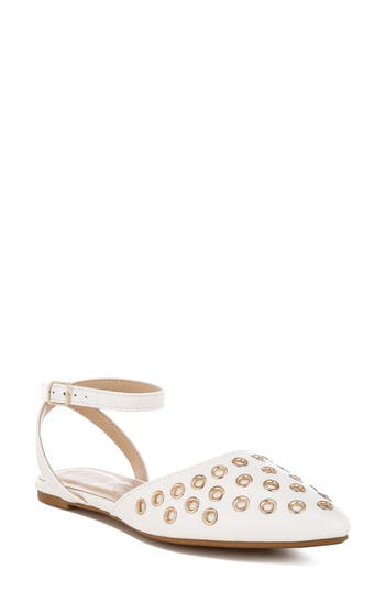 Shop London Rag Chalcis Rivet Flat In White