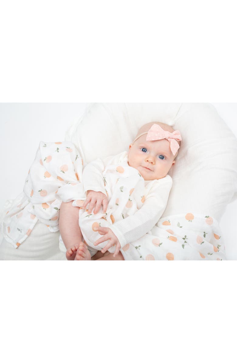 Lulujo Hello World Hat & Swaddle Set, Alternate, color, Peaches