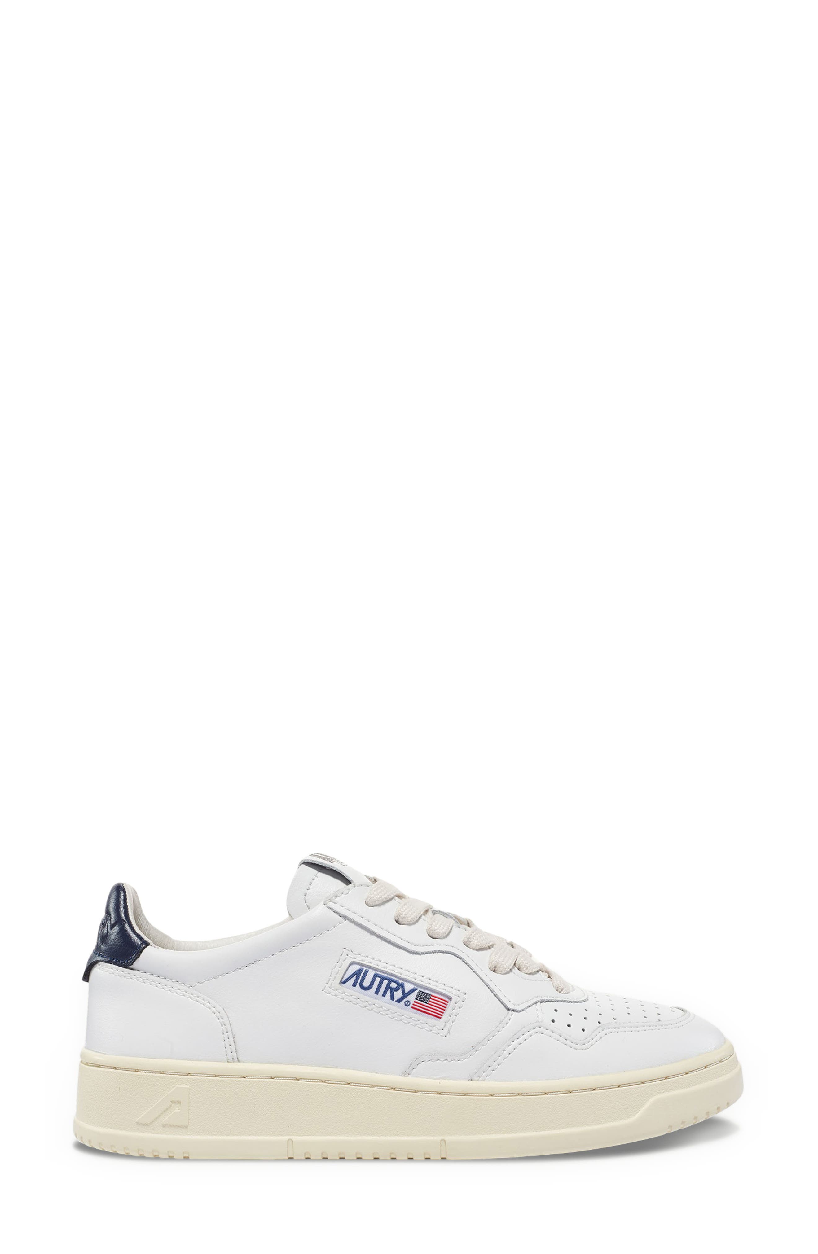 AUTRY Medalist Low Sneaker, Alternate, color, Wht/Space