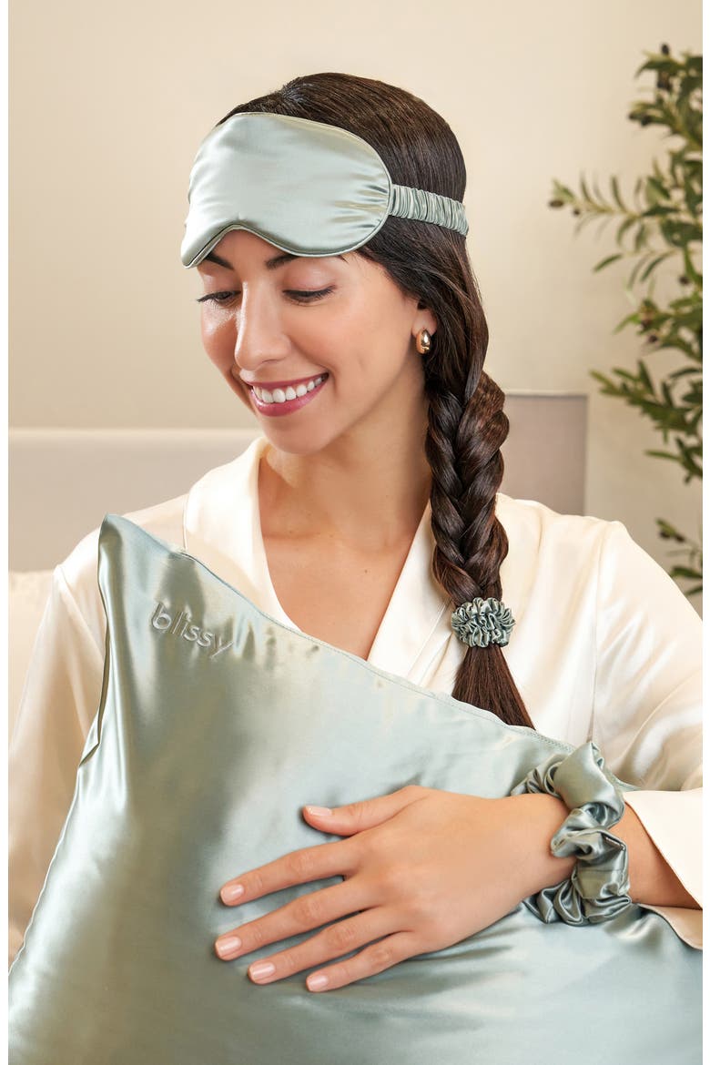 Dream 4-Piece Mulberry Silk Set, Alternate, color, MATCHA