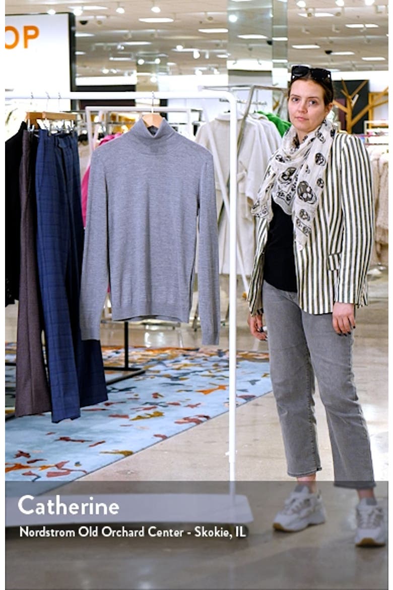 Musso Wool Turtleneck video