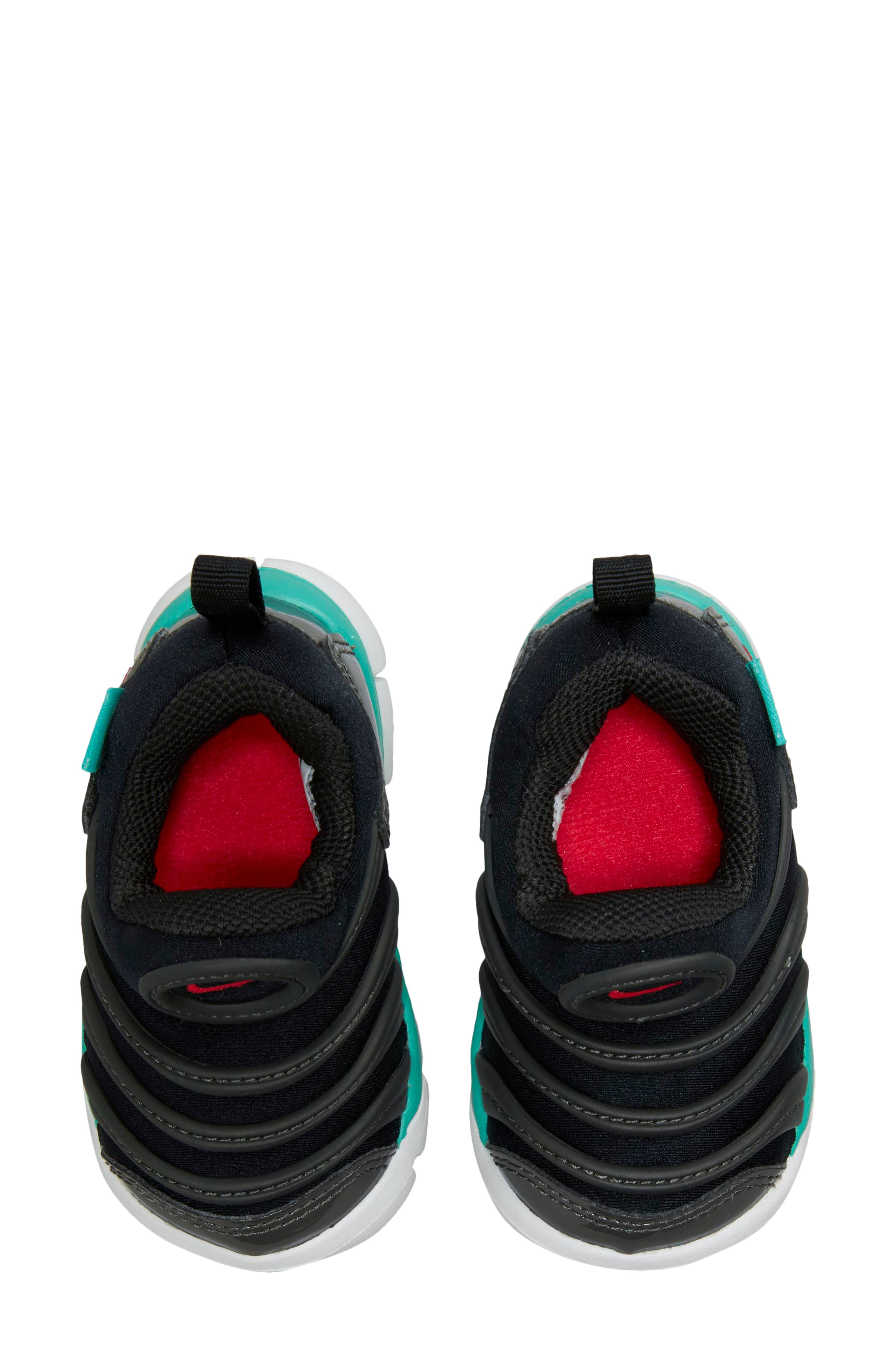 Nike Dynamo Free Sneaker, Alternate, color, 