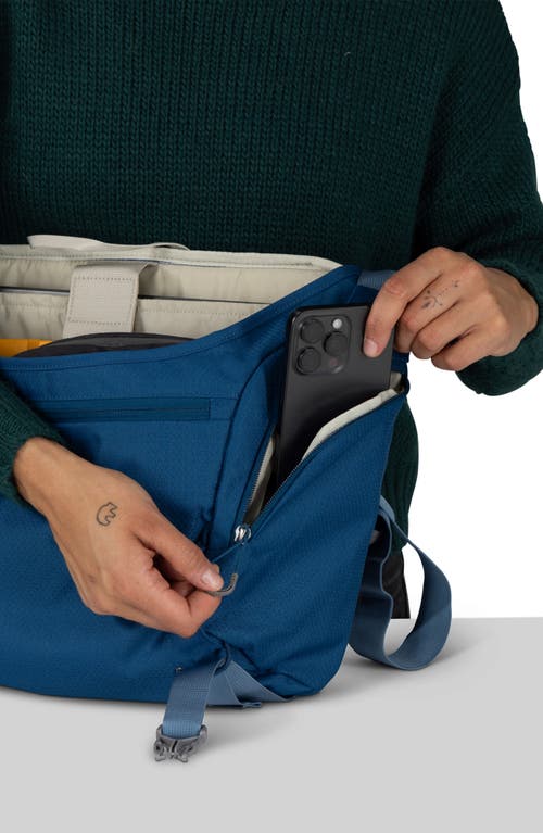 Osprey Daylite Messenger Bag In Night Shift Blue