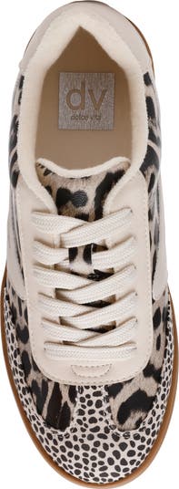 Voyage Sneaker
