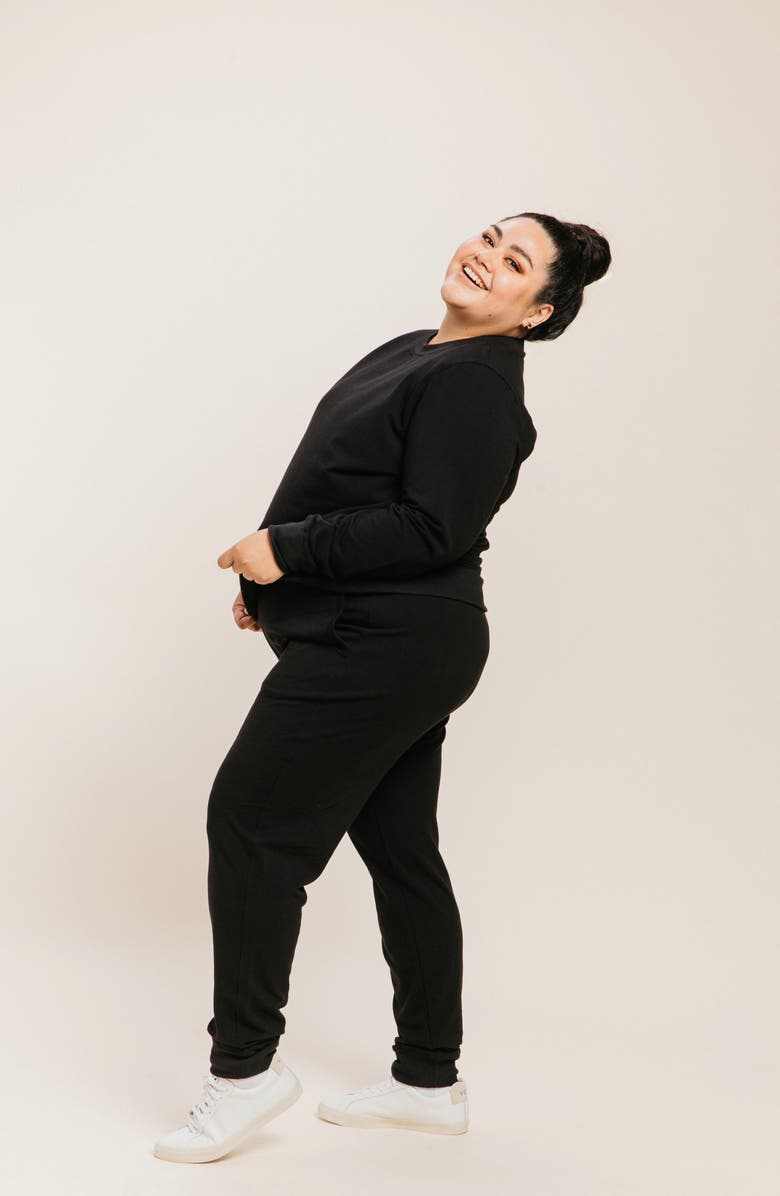 Ocio Women's SoftCore Classic Crewneck, Alternate, color, Black