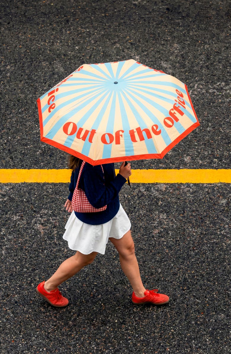 Fisura Out of Office Automatic Folding Compact Umbrella, Alternate, color, Beige/ Blue