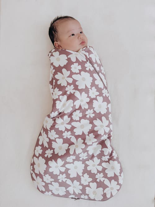 Gunamuna Swaddle Sleep Bag, 1.0 Tog In Pink