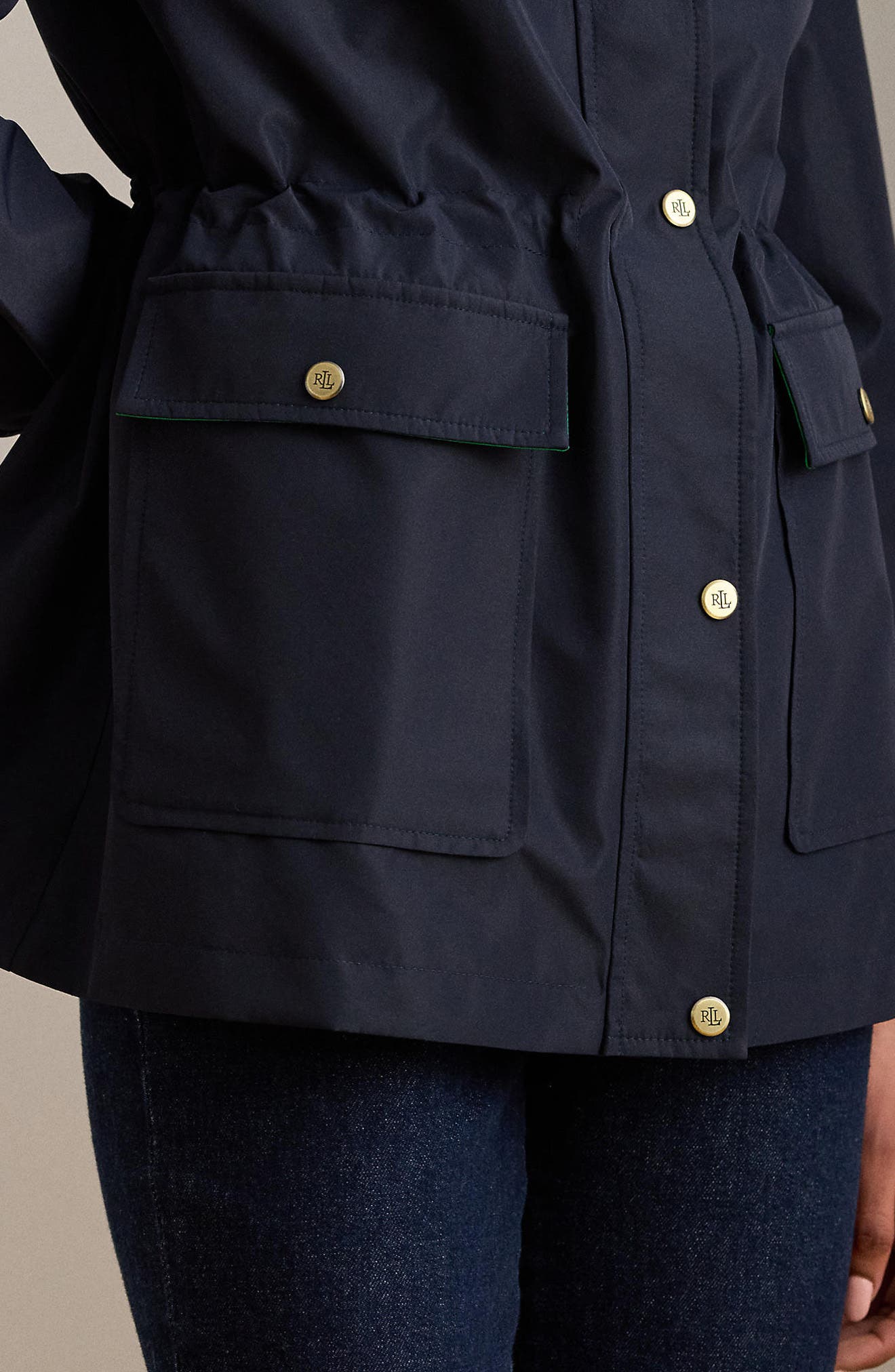 Женские куртки Lauren Ralph Lauren Hooded Contrast Trim Windbreaker — фото 3