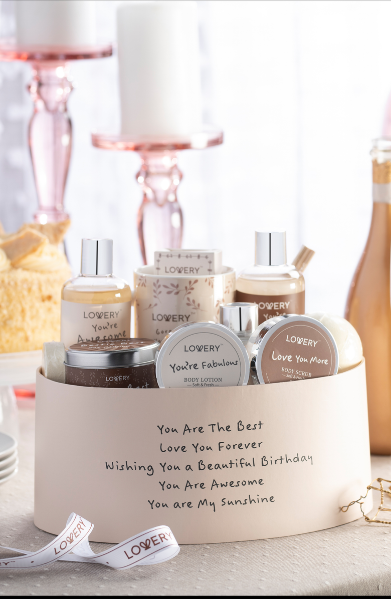 Lovery Luxury Birthday Spa Gift Box, Alternate, color, Beige / Off-White