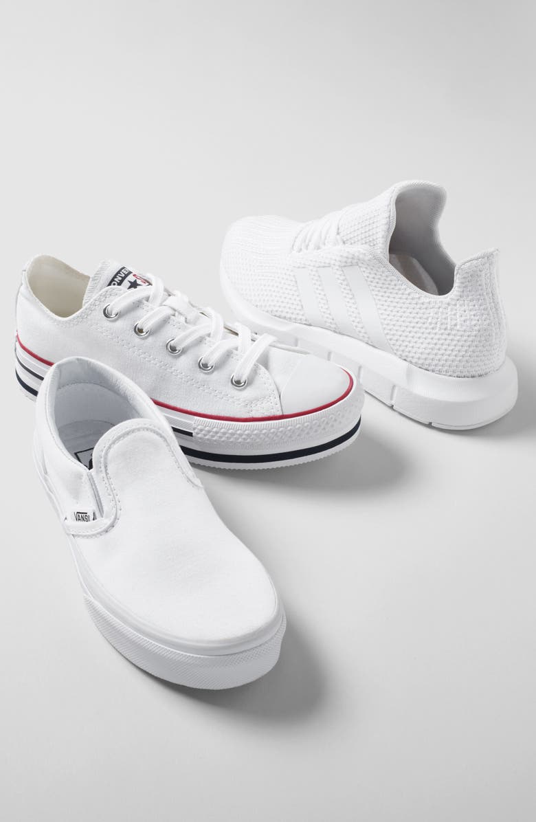 adidas Swift Run Sneaker, Alternate, color,