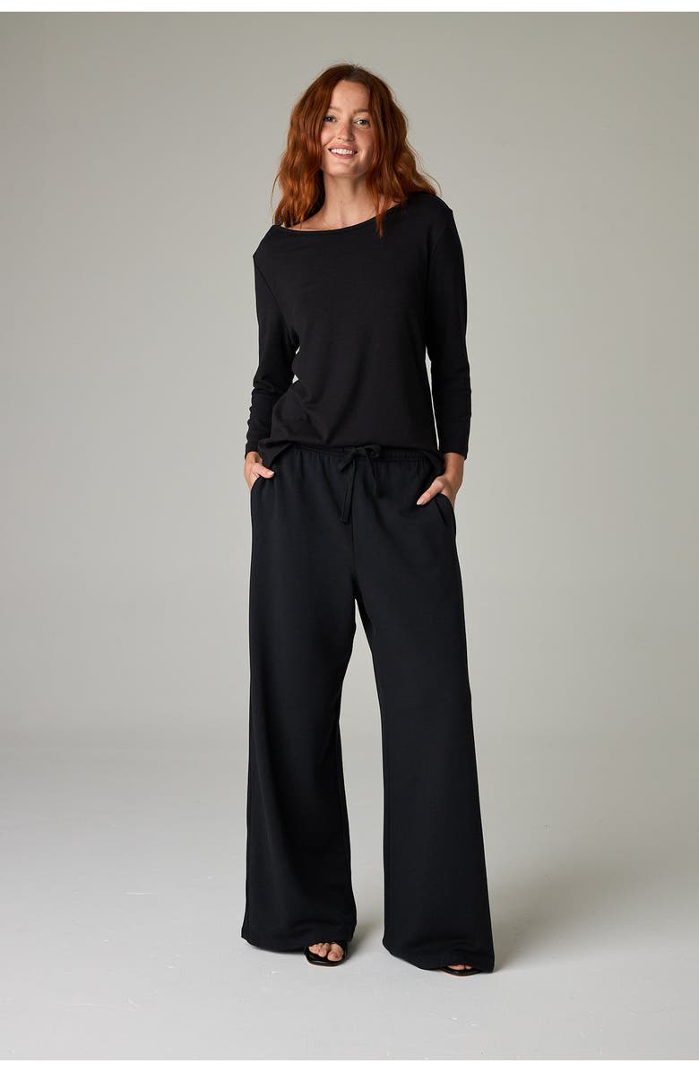 eavolu Nasaya Eco-Luxe Rib Bateau Neck 3/4 Length Sleeve Top - Ultra-Luxe Flow, Main, color, Coal Black