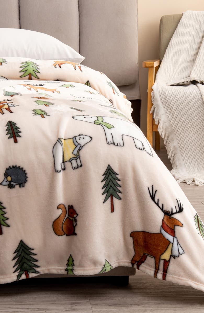 Woven & Weft Holiday Print Plush Velvet Throw Blanket, Alternate, color, Wildlife