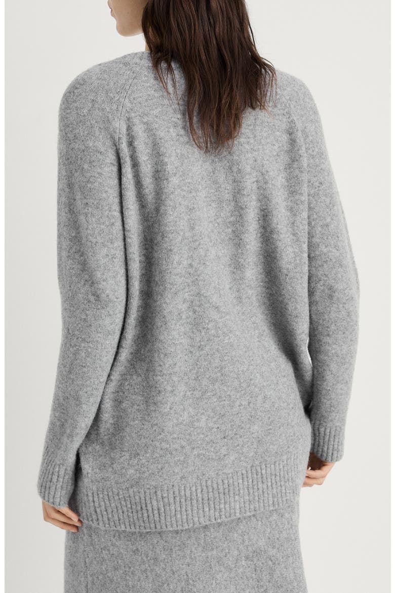 Oversize V-Neck Sweater, Alternate, color, GREY