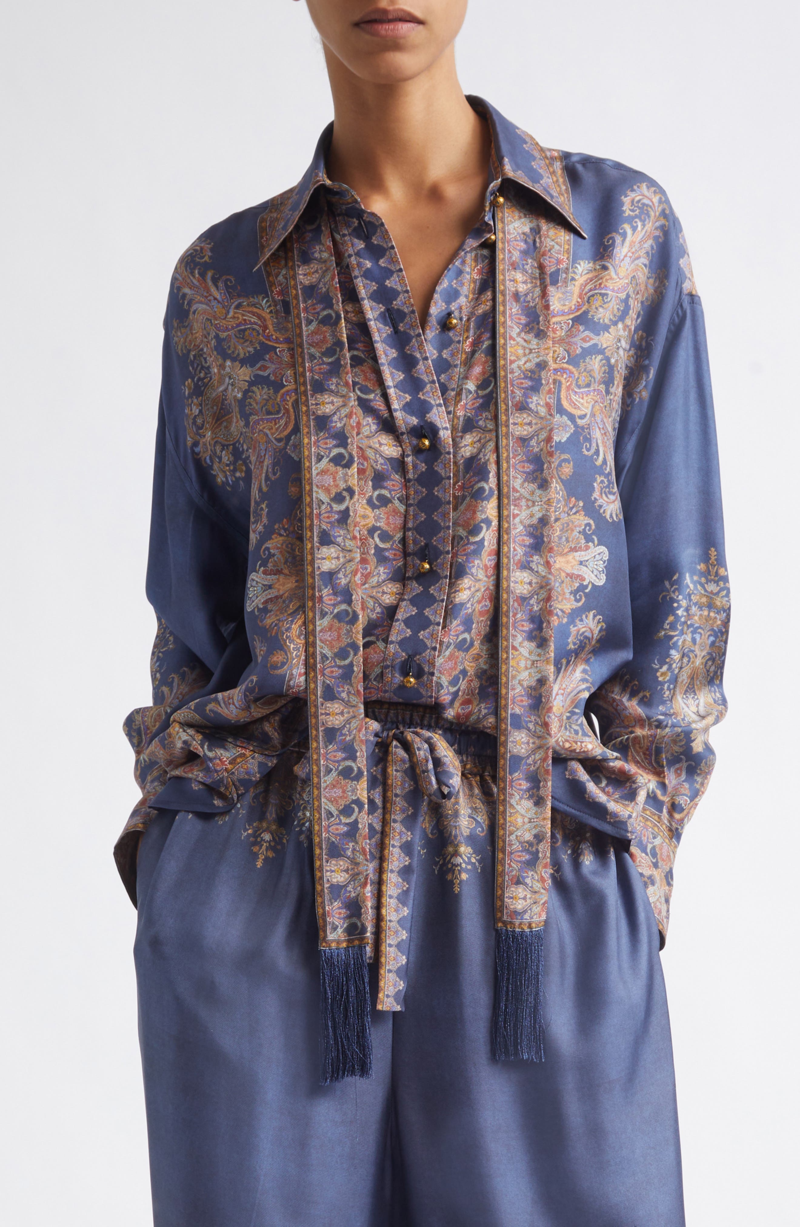 selected NAVY PAISLEY
