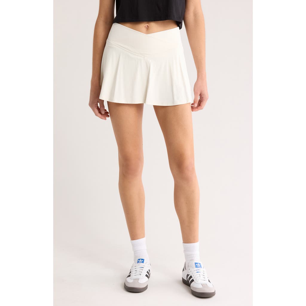 Abound Crossover Knit Miniskort In Ivory