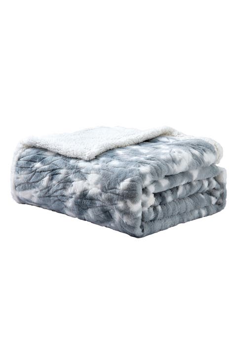 Alaska Faux Fur Throw Blanket