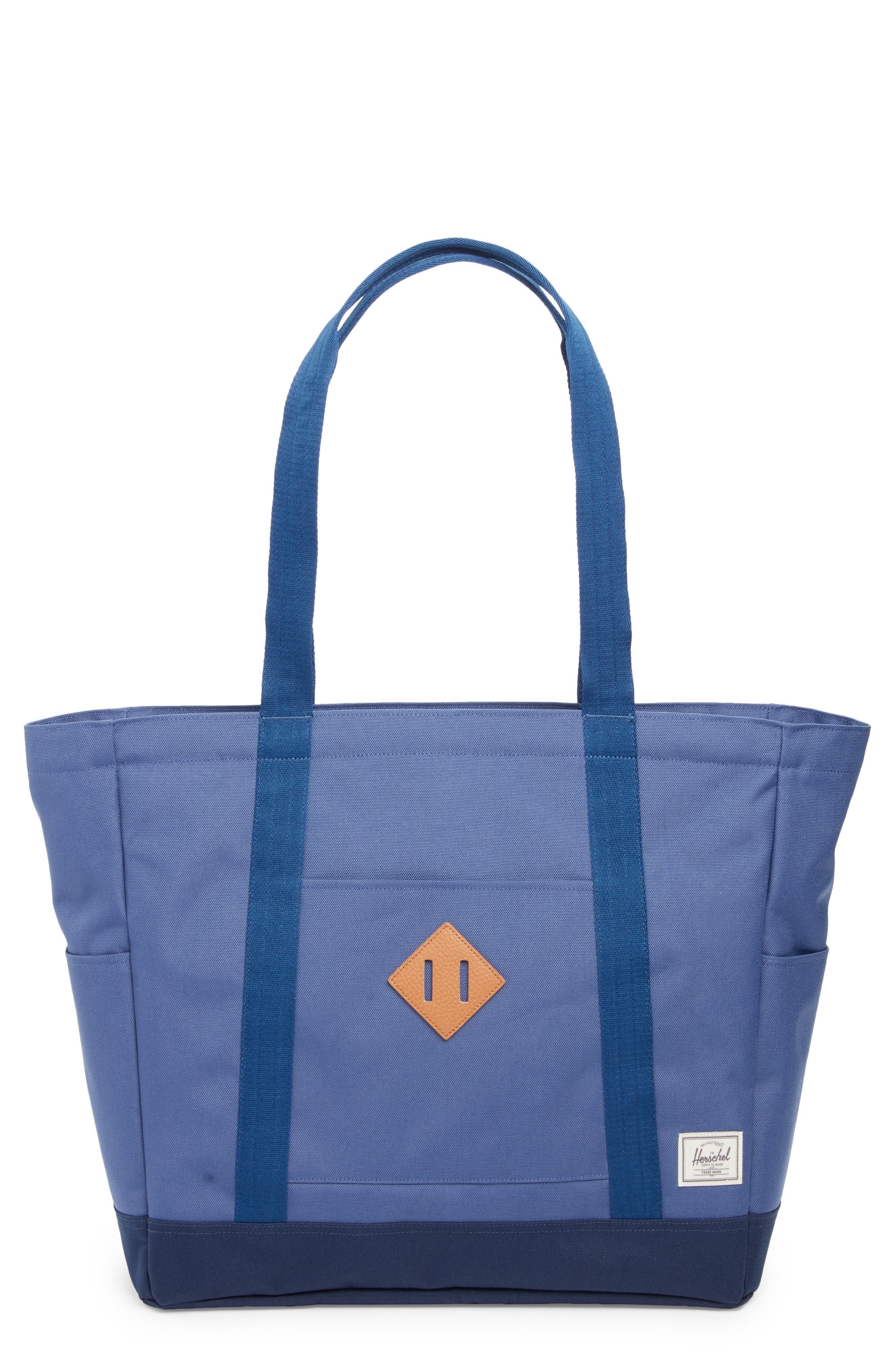 herschel travel tote bag Portland Packable 23.7L The bag has a padded and fleece Herschel Supply Co. Heritage Tote