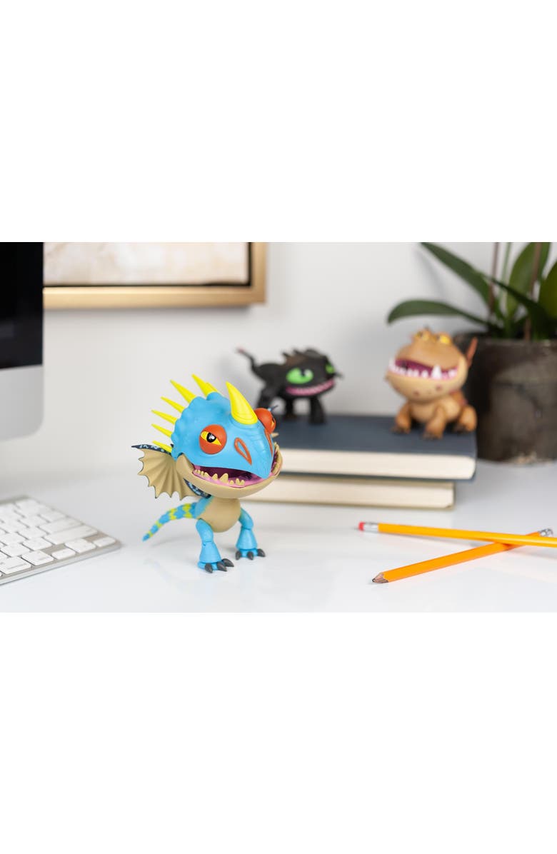 Toynk How To Train Your Dragon 6"-7" Action Vinyl Stormfly, Alternate, color, Multi-Color