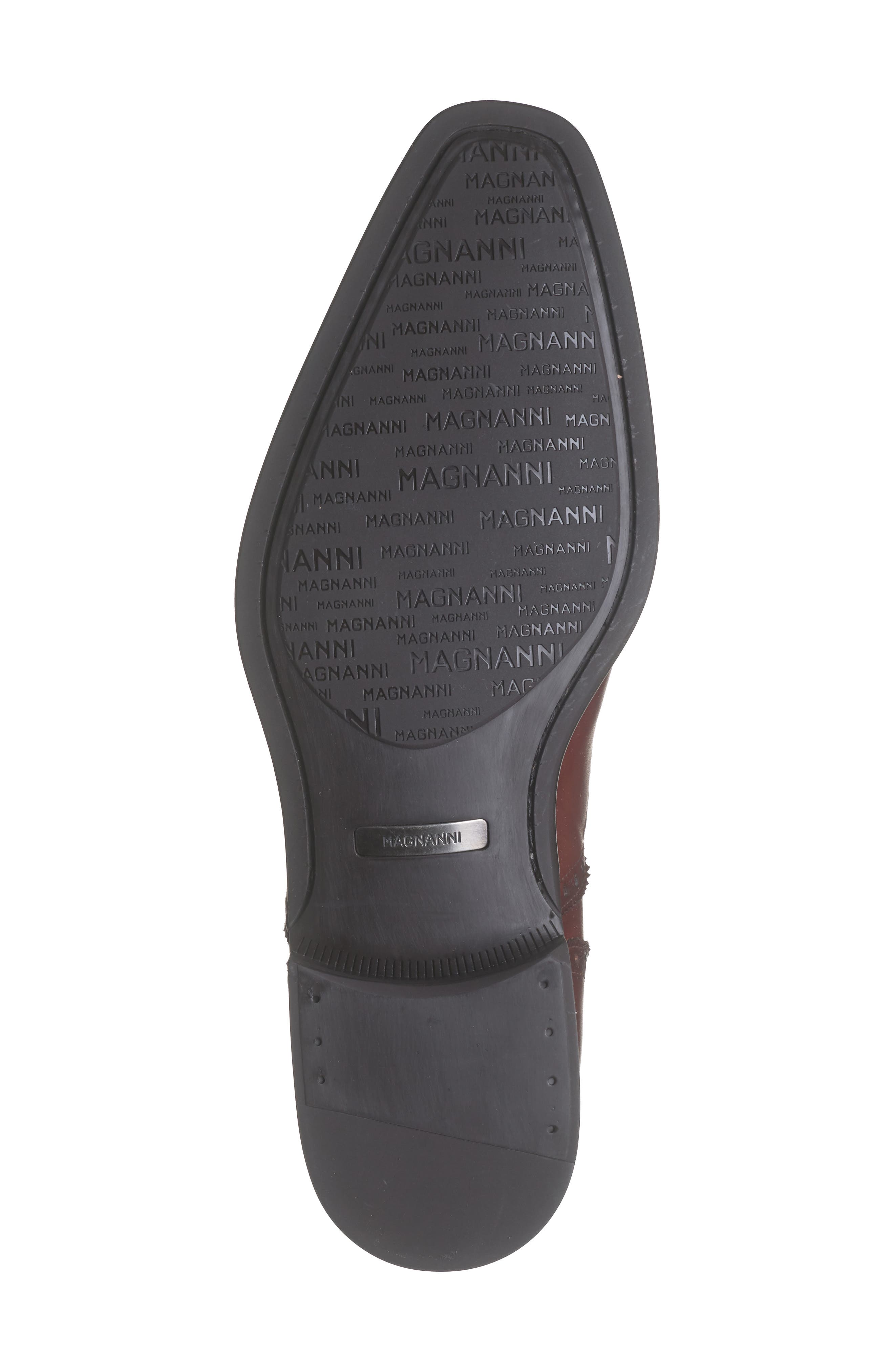 Magnanni Cantos Medallion Cap Toe Derby, Alternate, color, Cognac