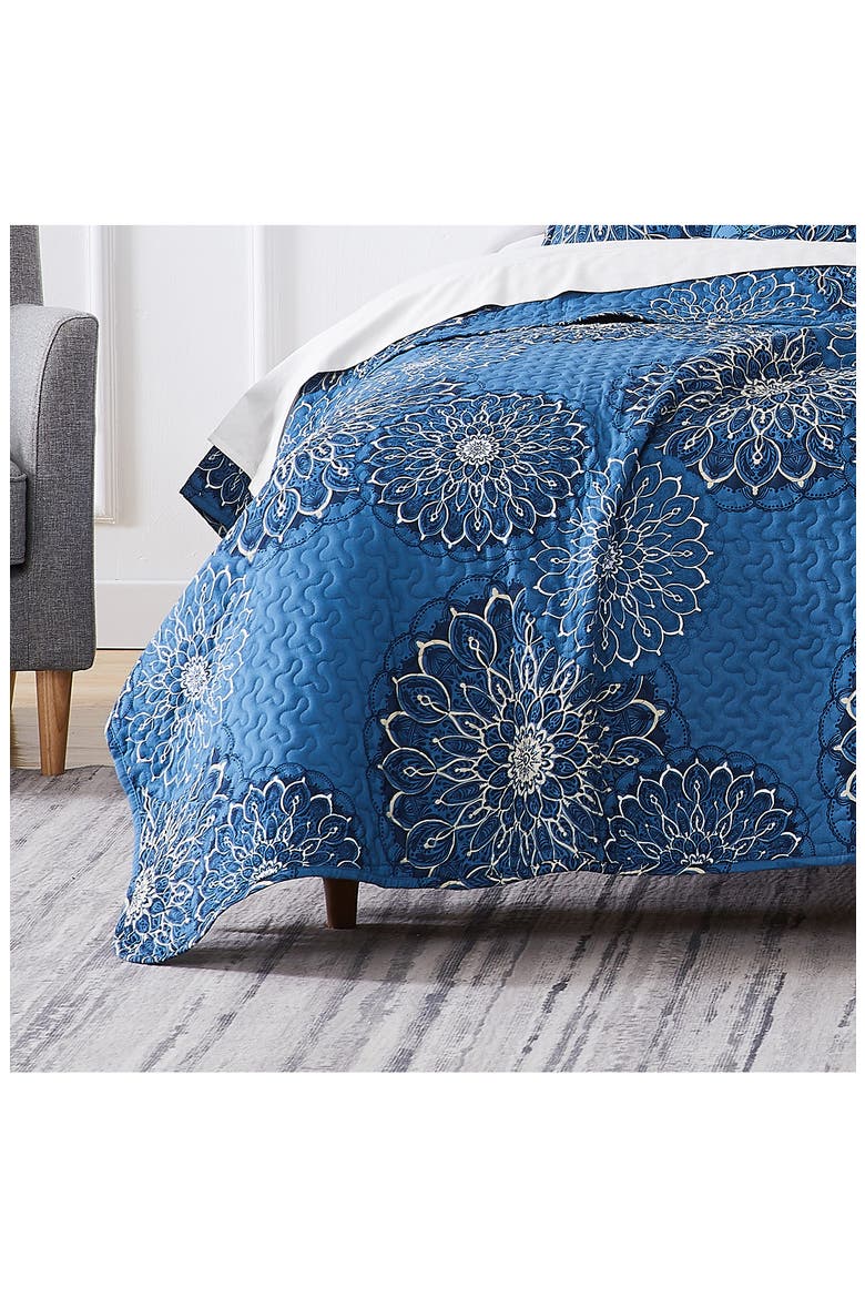 Midnight Floral Quilt Set, Alternate, color, BLUE