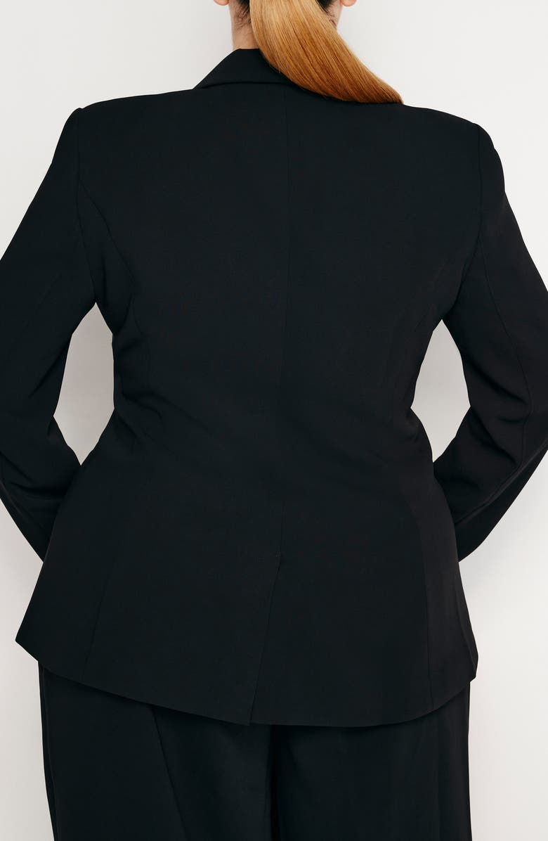 Good American Luxe Suiting Sculpting Blazer, Alternate, color, Black001