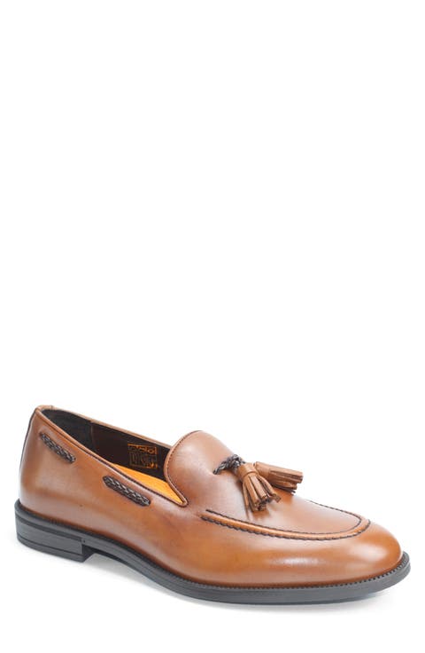 Niskey Tassel Loafer (Men)