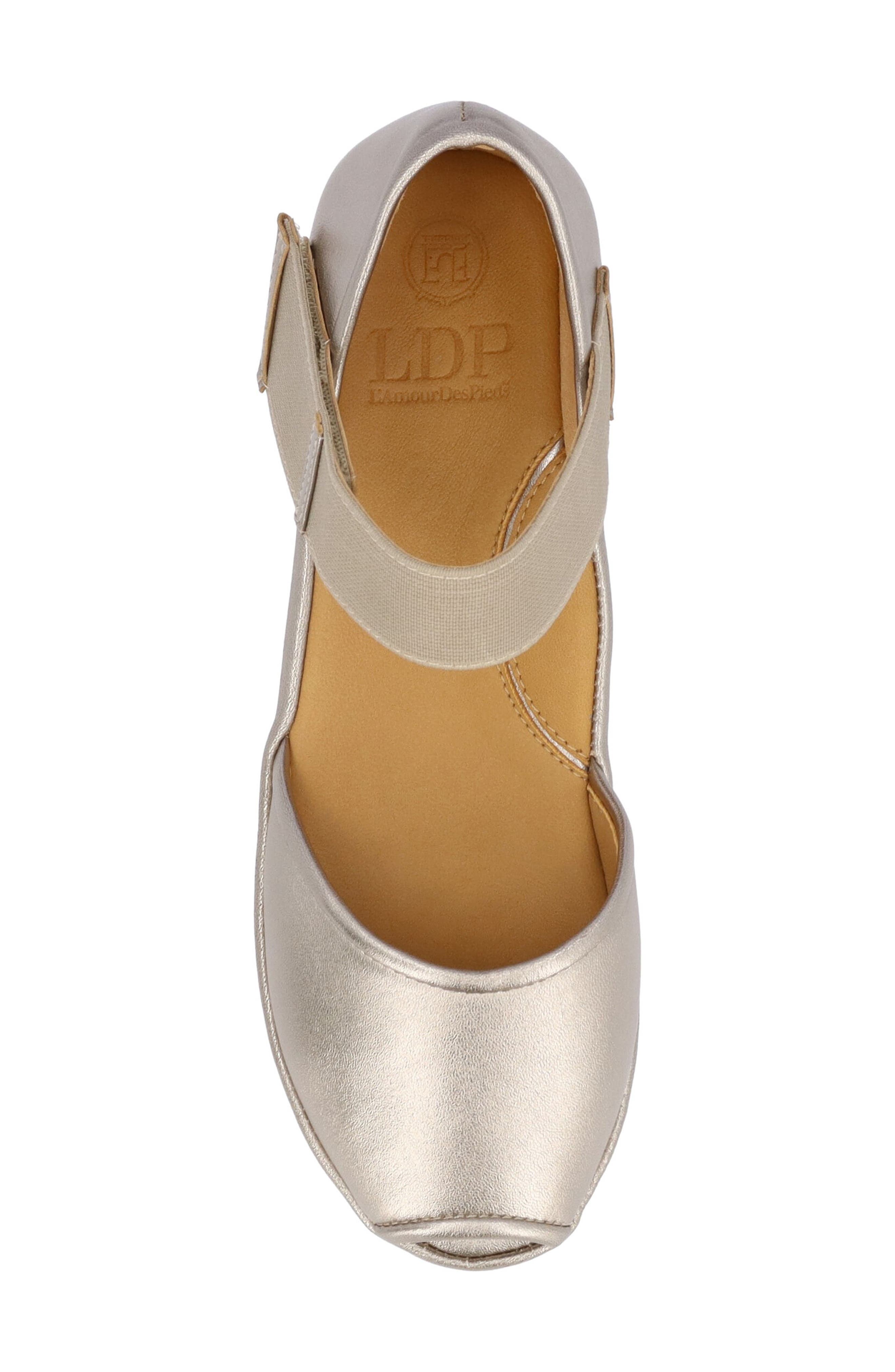 L'Amour des Pieds Amadour Ankle Strap Sandal, Alternate, color, Champagne