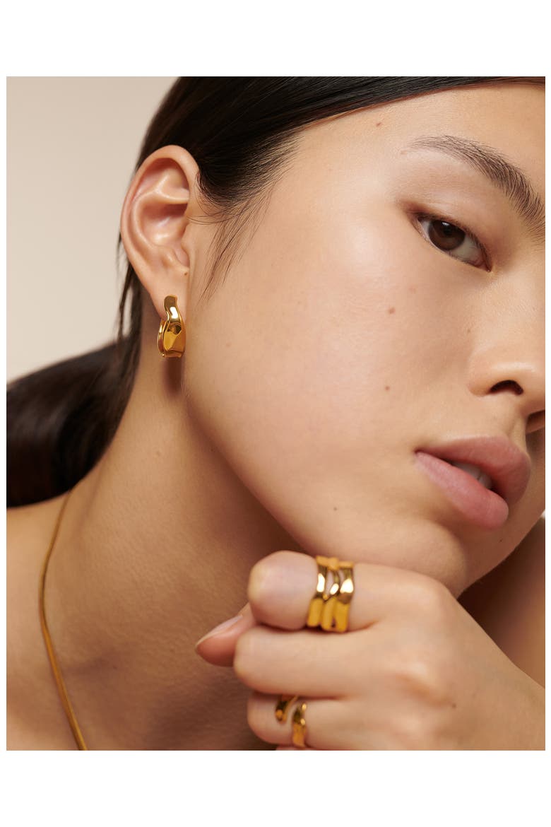The Wave Triple Band Ring, Alternate, color, 18CT GOLD VERMEIL