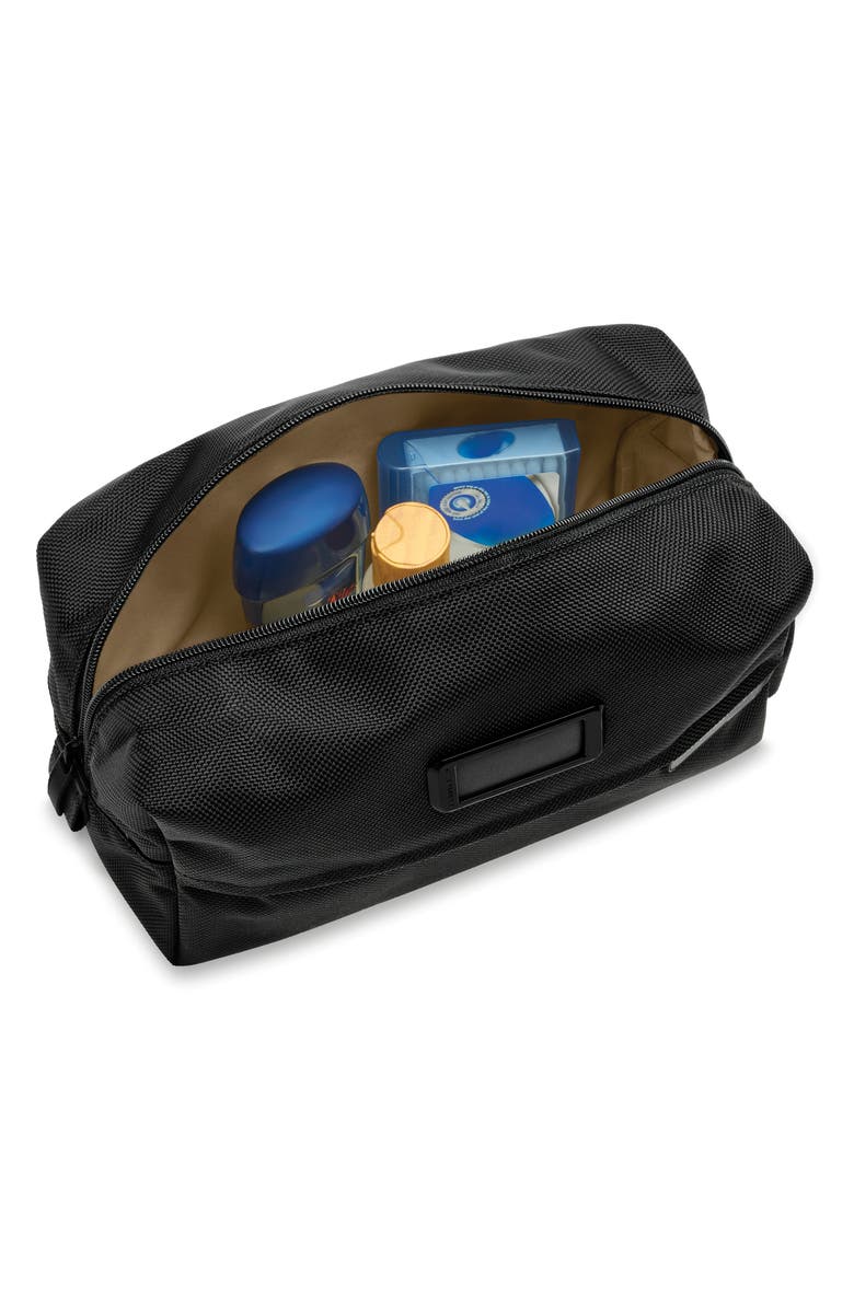 Briggs & Riley Baseline Everyday Essentials Dopp Kit, Alternate, color, Black