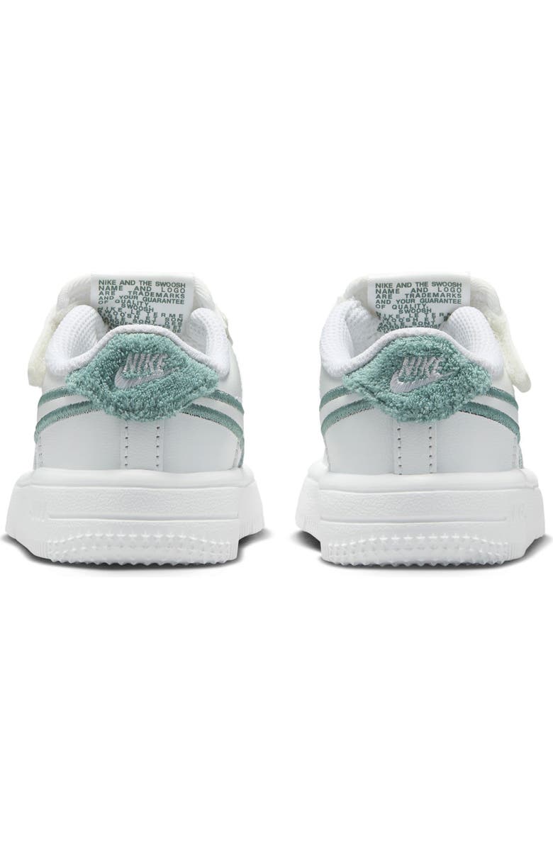 Nike Kids' Air Force 1 Low LV8 EasyOn Sneaker, Alternate, color,