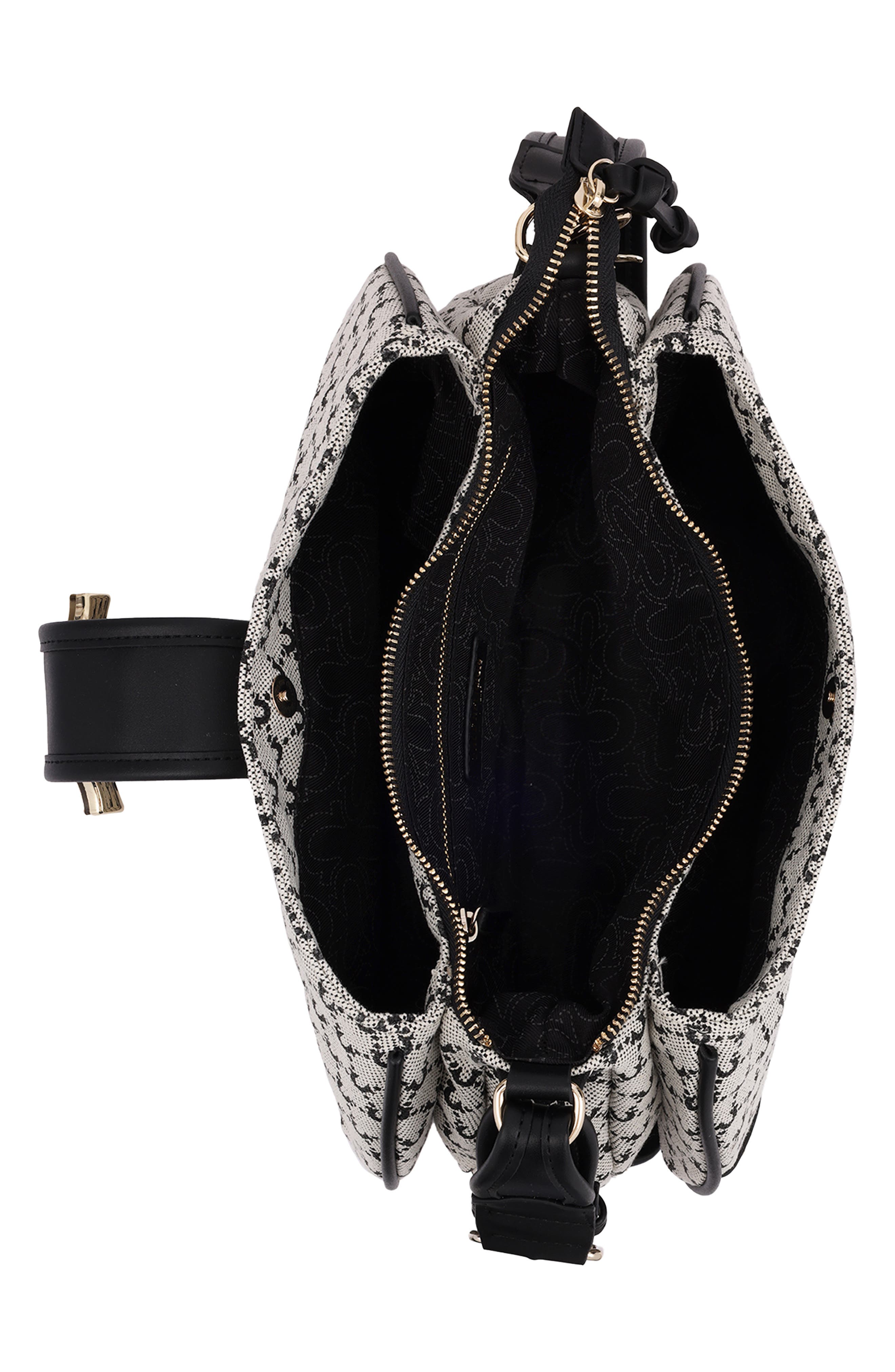 Signature Horseshoe Large Zip Shoulder Bag, Alternate, color, BLACK