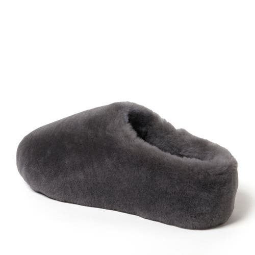 Dearfoams Fireside By Women's Maryboro Genuine Shearling Platform Clog Slipper In Grey