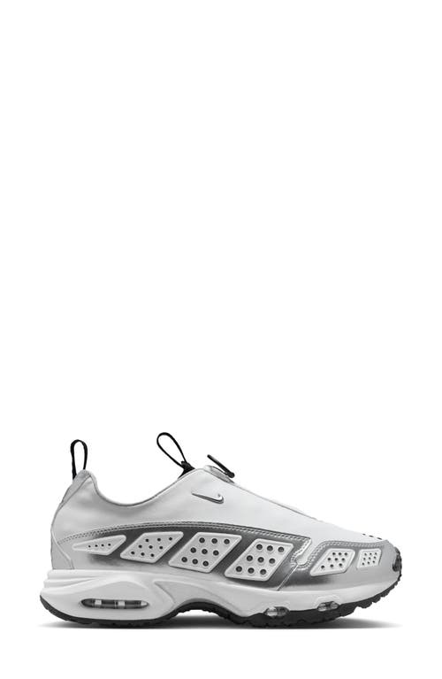 Nike Air Max Sndr Se Sneaker In Multi