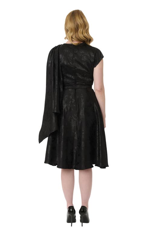 Unique Vintage 1940s Sash Swing Dress In Black