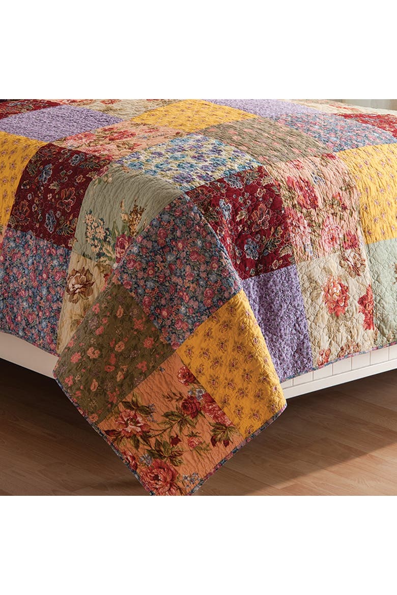 Floria Quilt, Alternate, color, Red