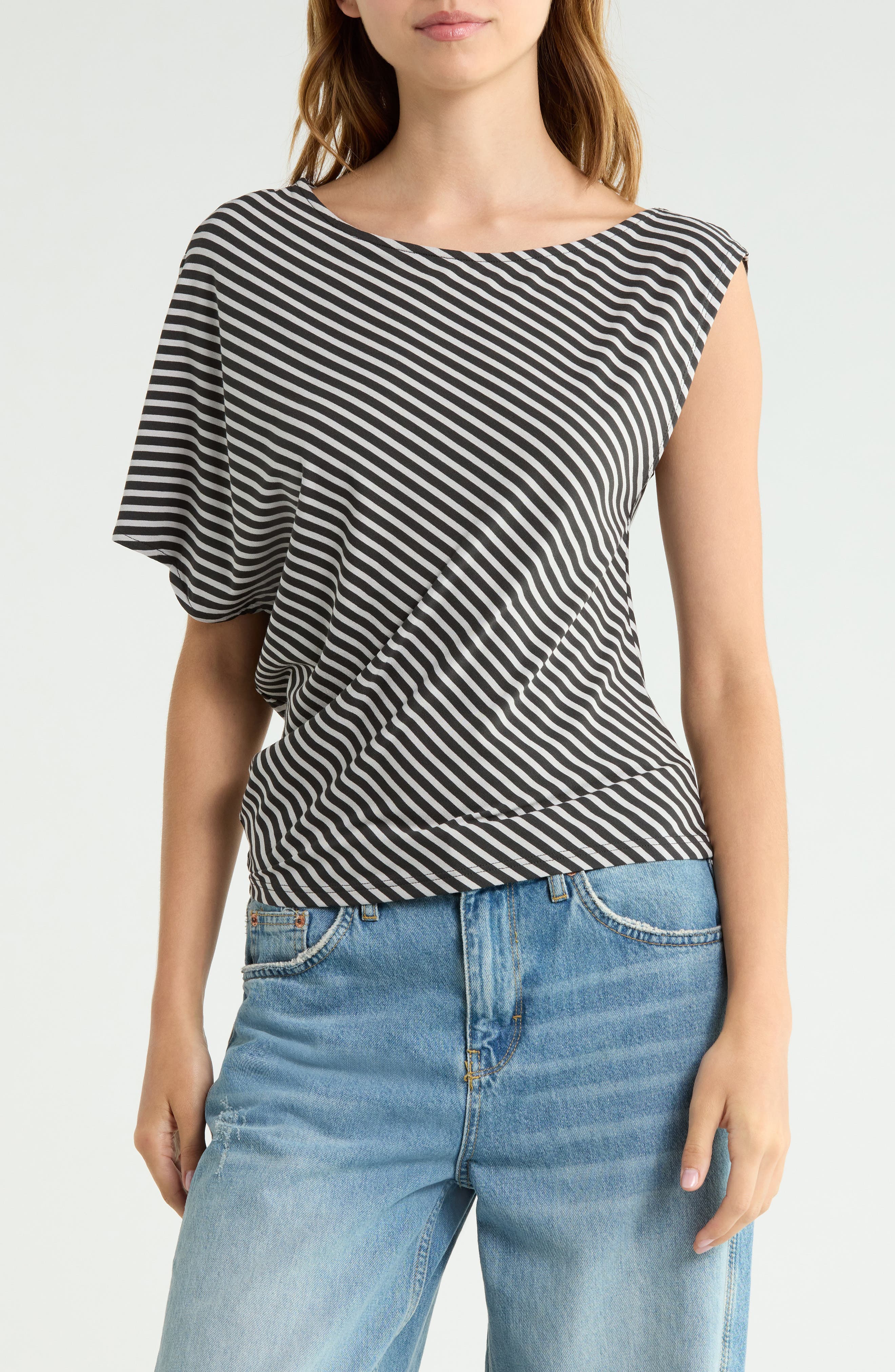 Livia One-Shoulder Top