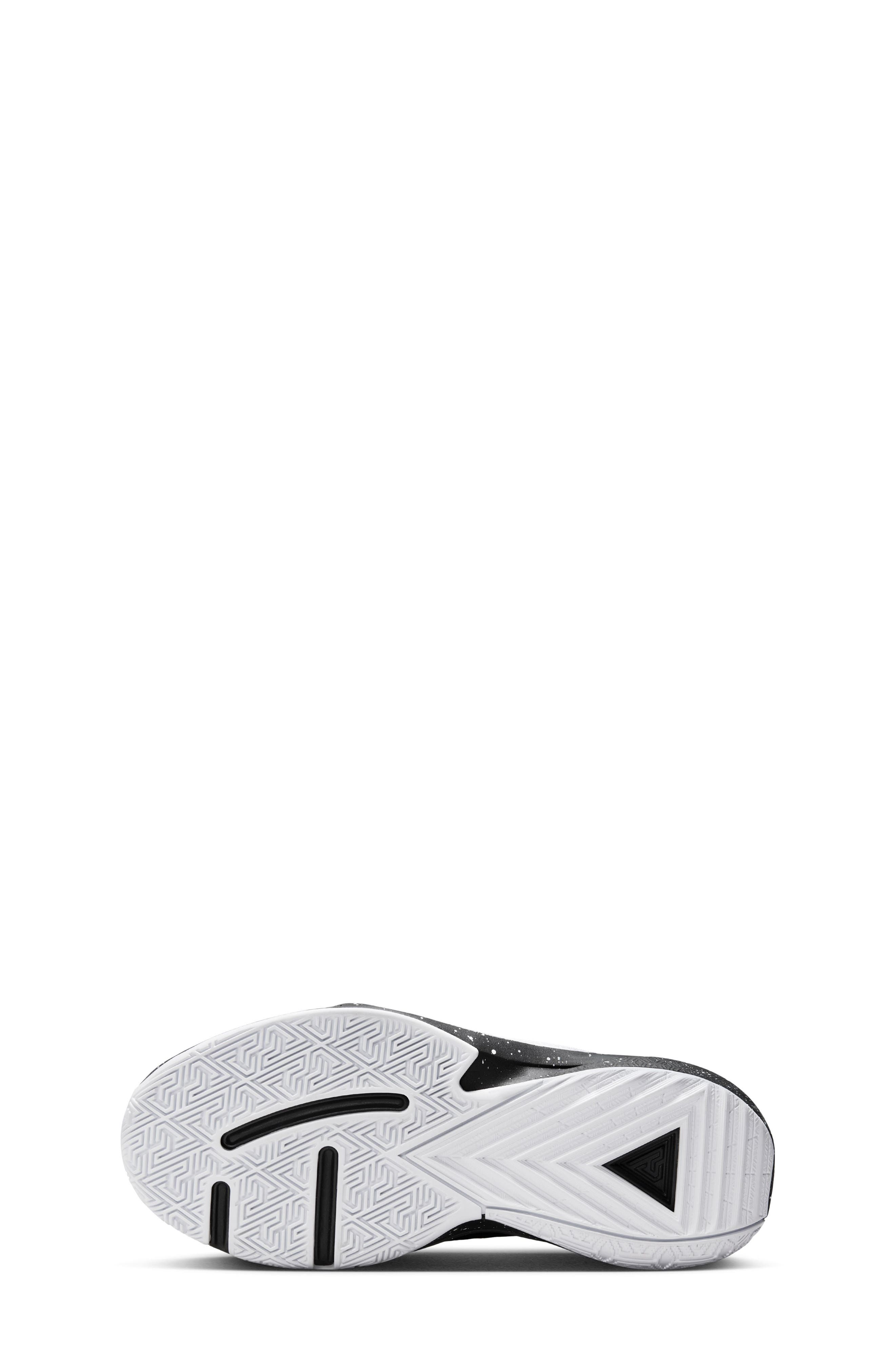 Nike Kids' Giannis Antetokounmpo Freak 5 Basketball Shoe, Alternate, color, 