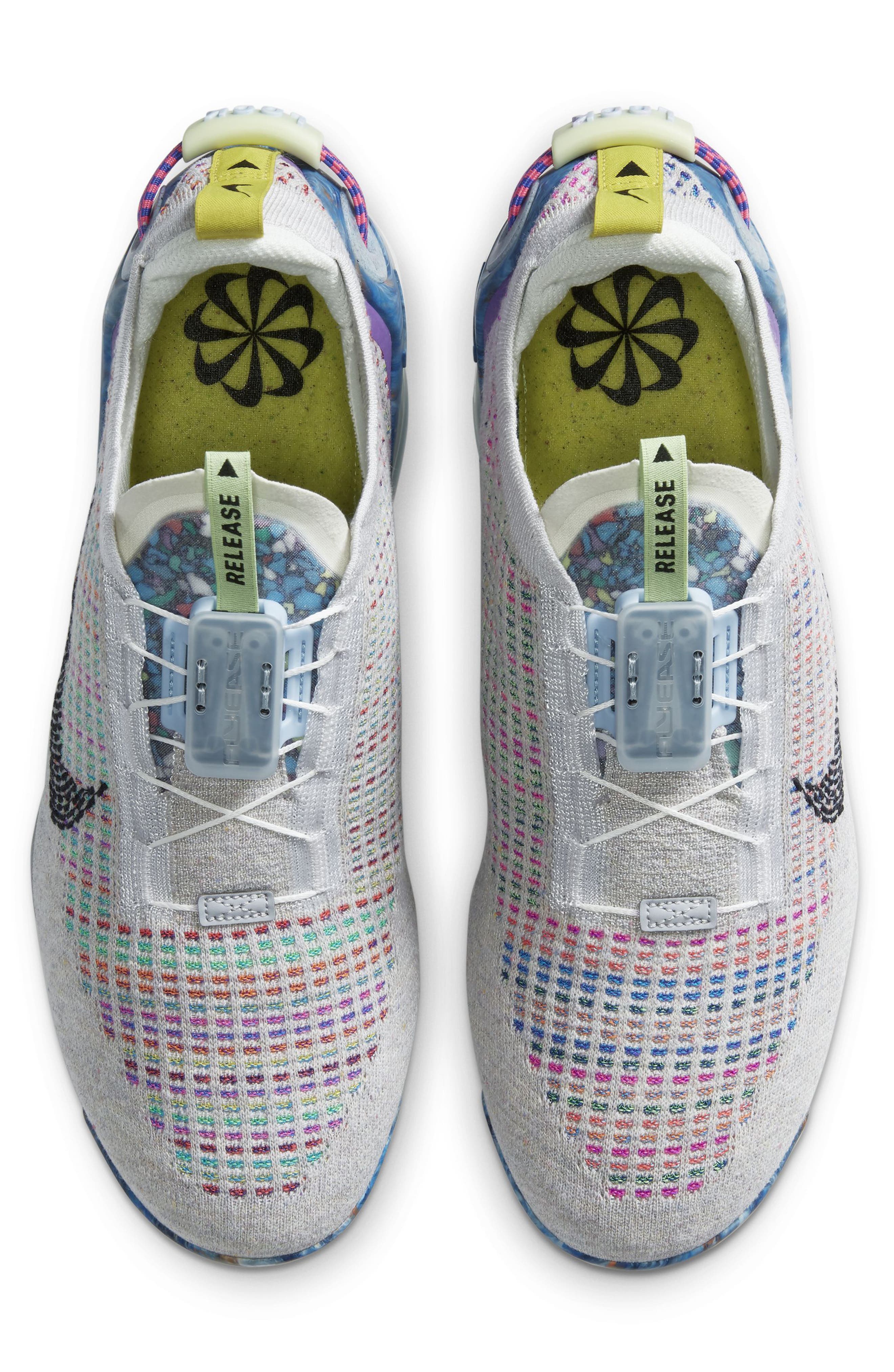 Air VaporMax 2020 Flyknit Sneaker, Alternate, color, PURE PLATINUM/ BLACK/ MULTI