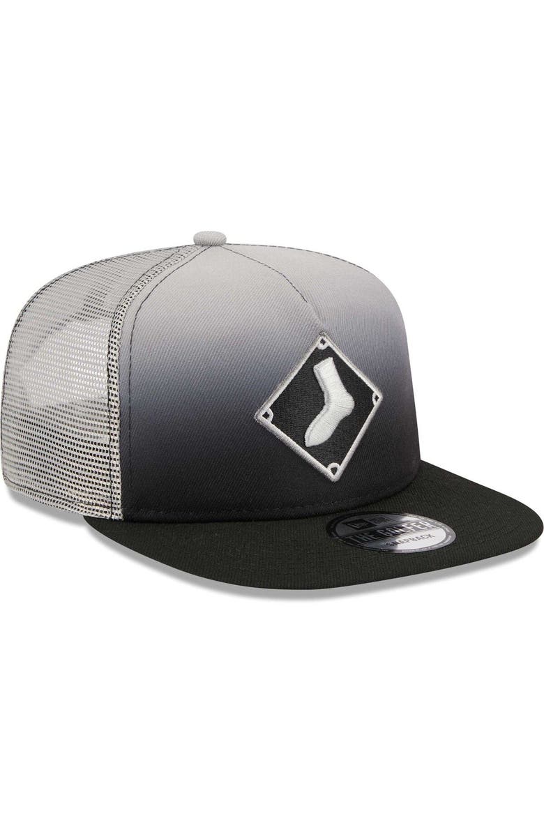 New Era Men's New Era Black Chicago White Sox Fade Golfer Lightly Structured Snapback Hat, Alternate, color,