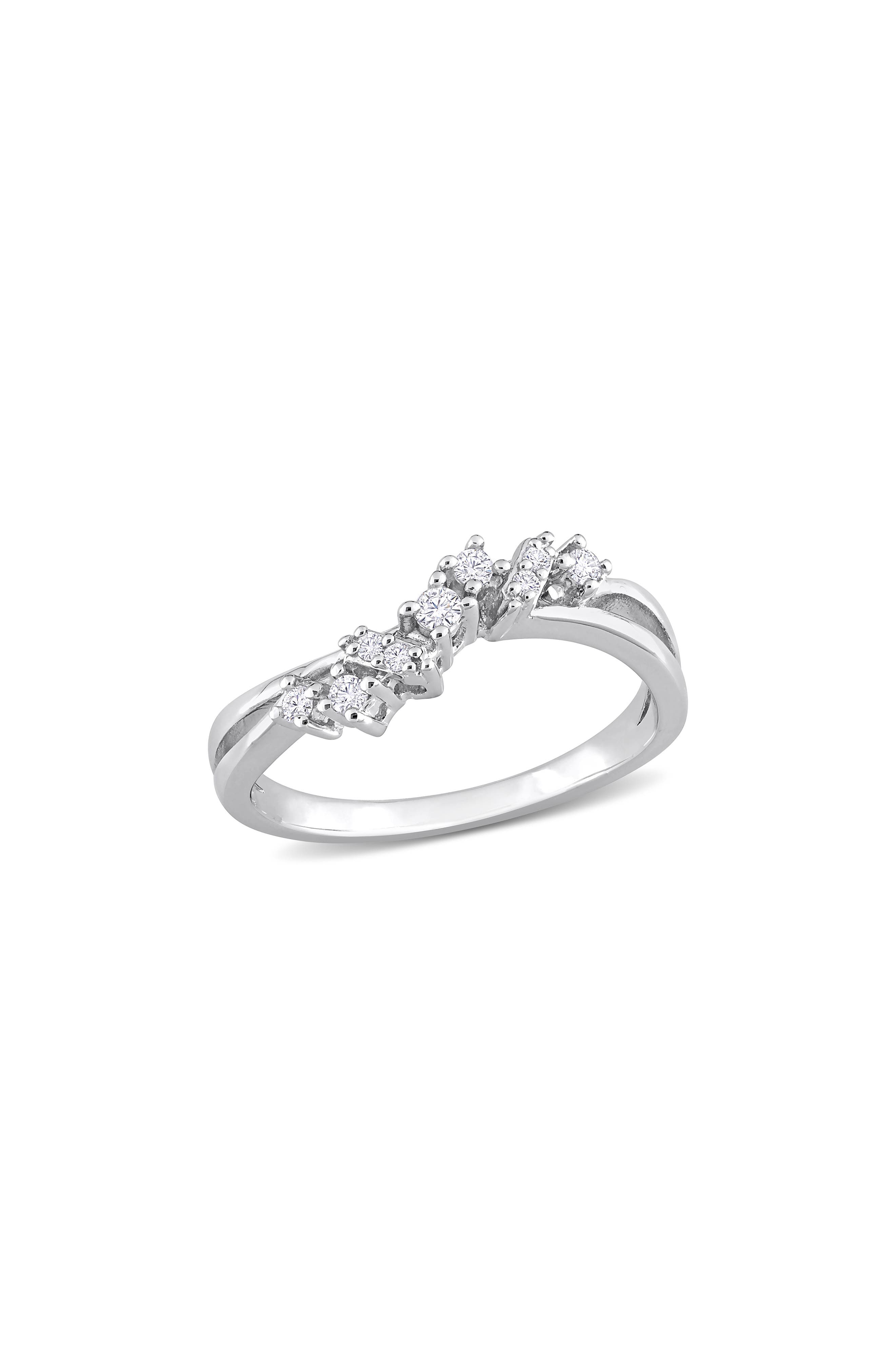 DELMAR Wavy Diamond Ring - 0.17ct.