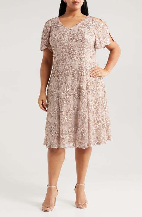 Soutache Lace Sequin Cocktail Dress (Plus)