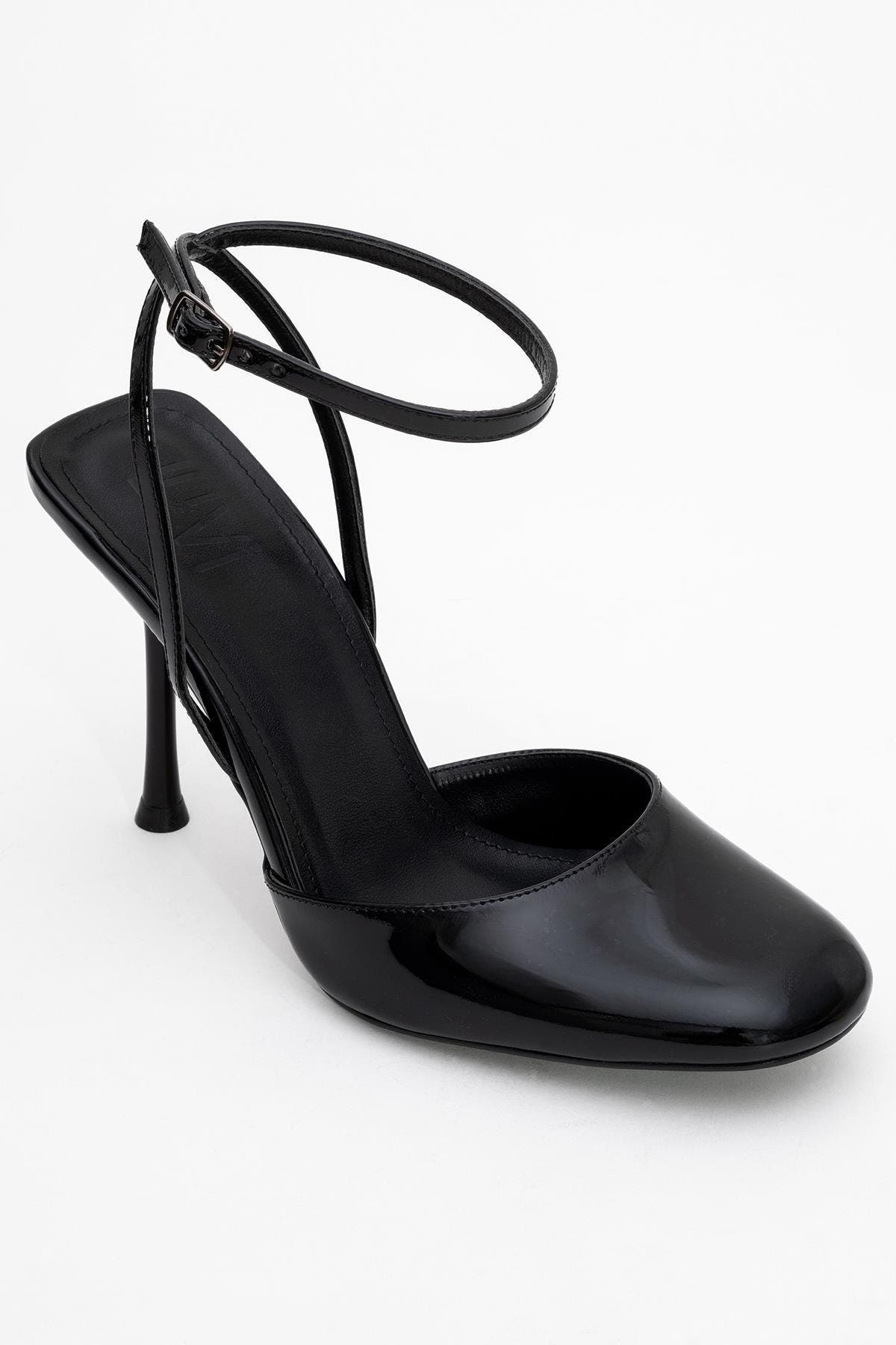 Prologue Shoes Blues Round Toe Ankle Strap Pump, Main, color, Black Patent