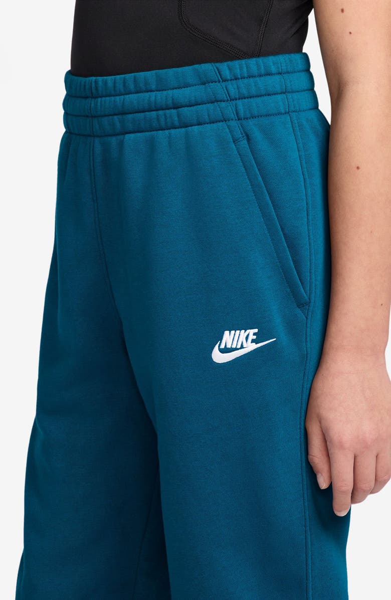 Nike Kids' Club Fleece Joggers, Alternate, color, Green Abyss/White