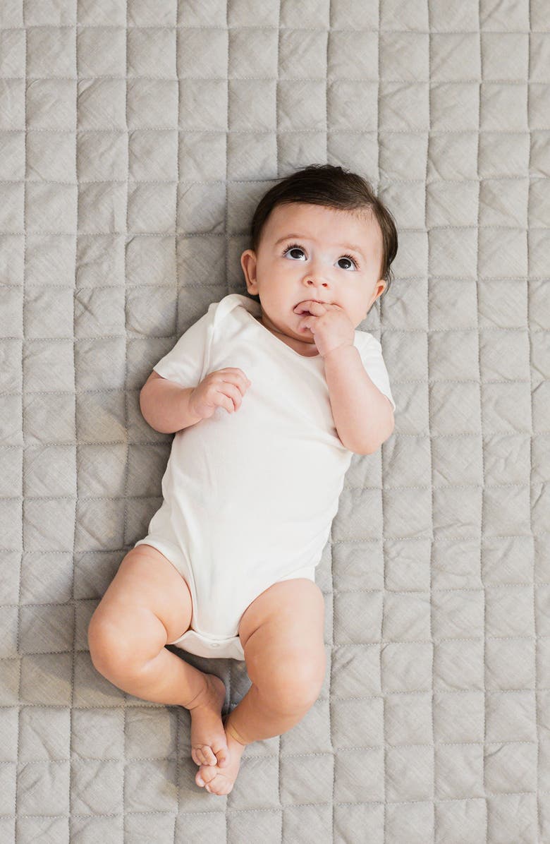 Poppyseed Play Round Linen Play Mat, Alternate, color, Gray