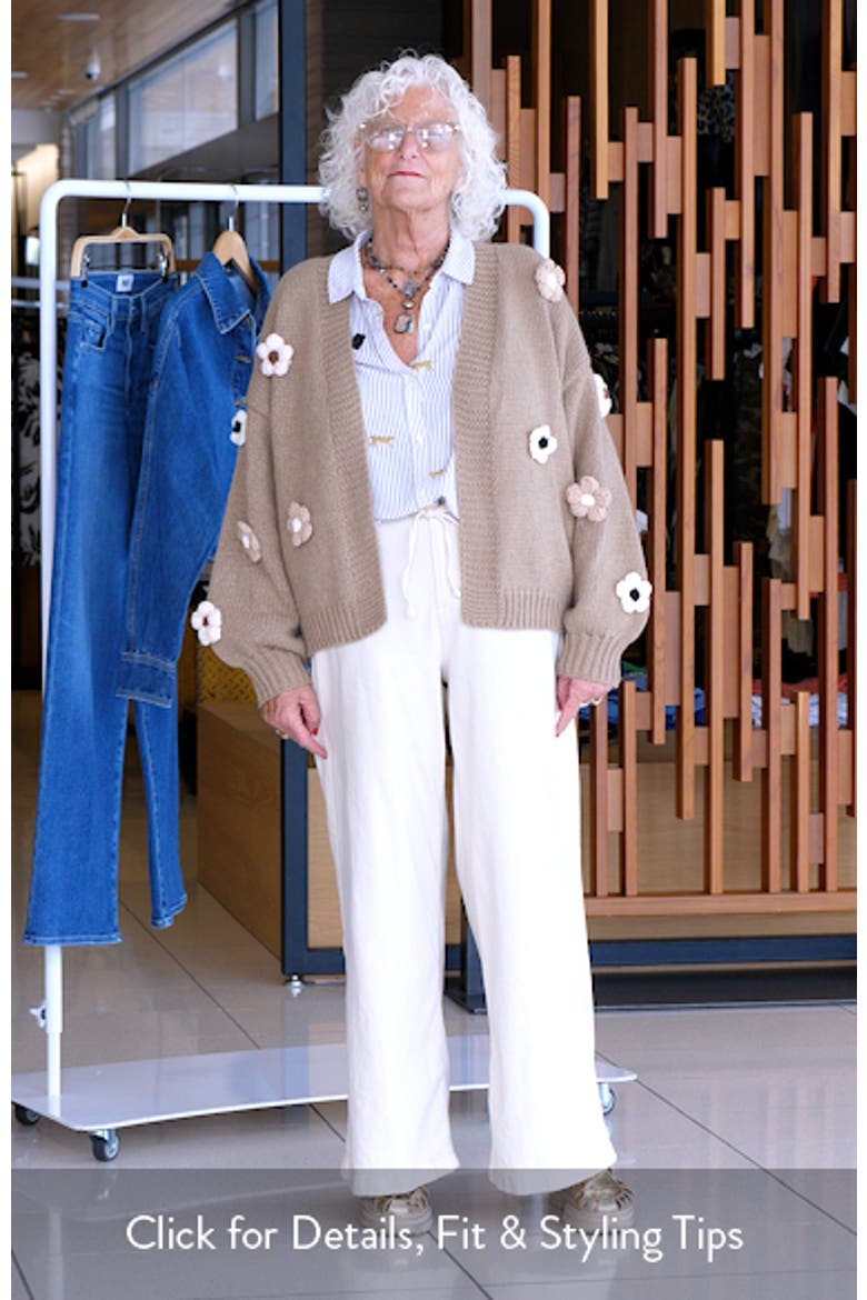 Delaro Flower Cardigan video
