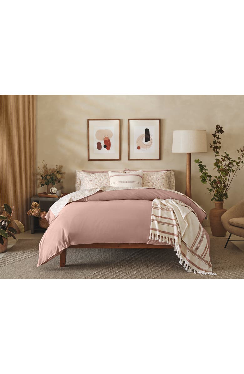 Coyuchi Crinkled Organic Cotton Percale Duvet Cover, Alternate, color, Praline Chambray