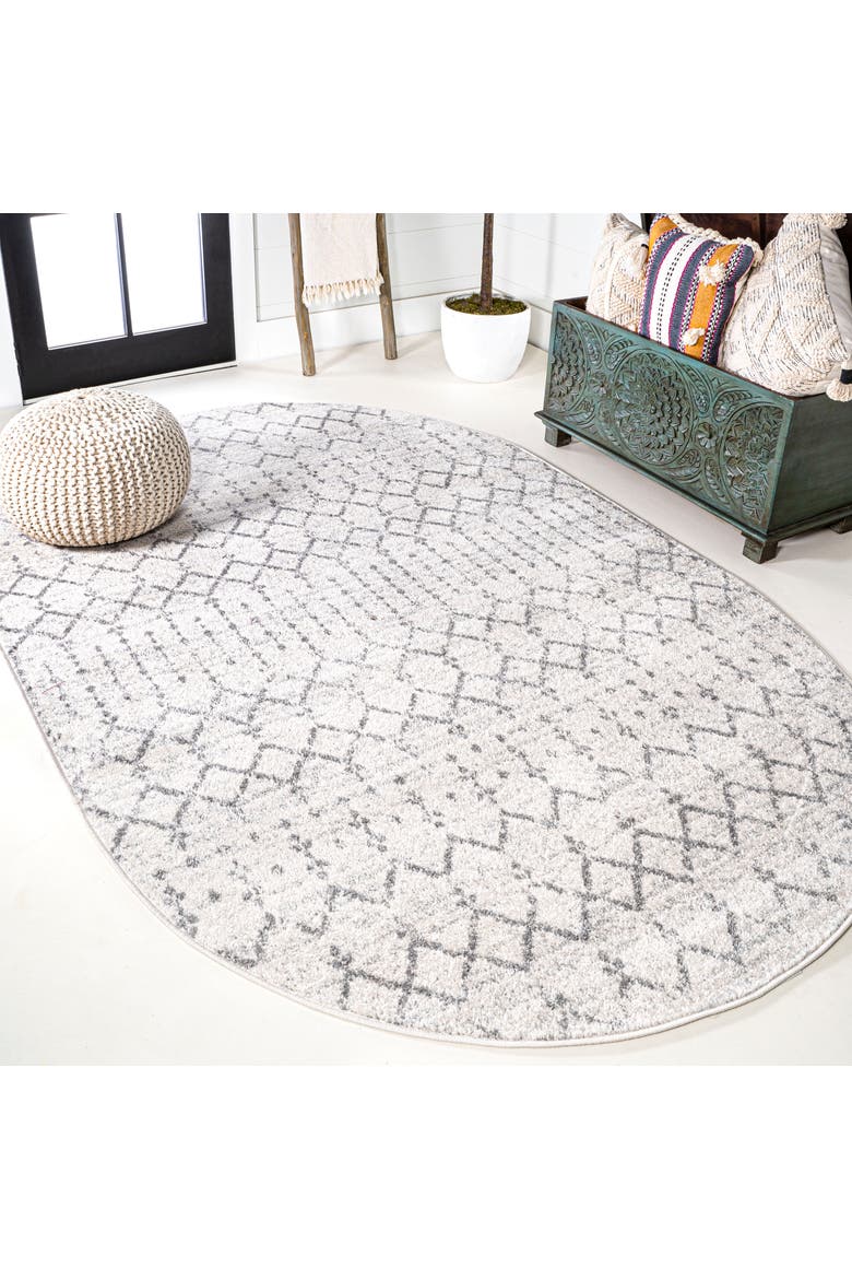 Moroccan HYPE Boho Vintage Diamond Oval Area Rug, Alternate, color, Cream/Gray