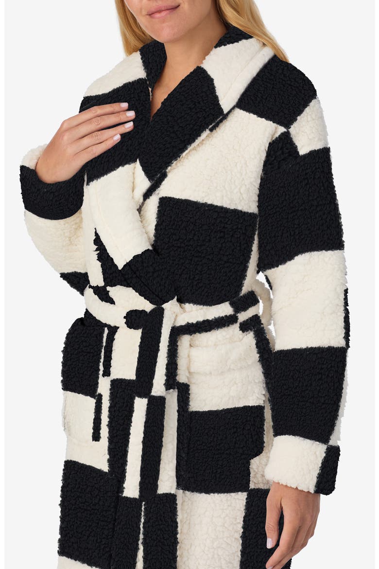Checkered Robe, Alternate, color, BLACK CHECK